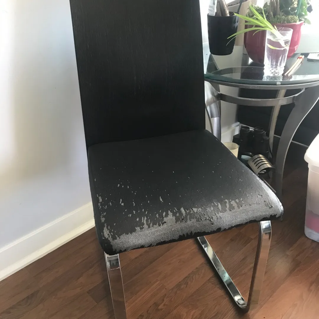Free Structube Chairs photo 3