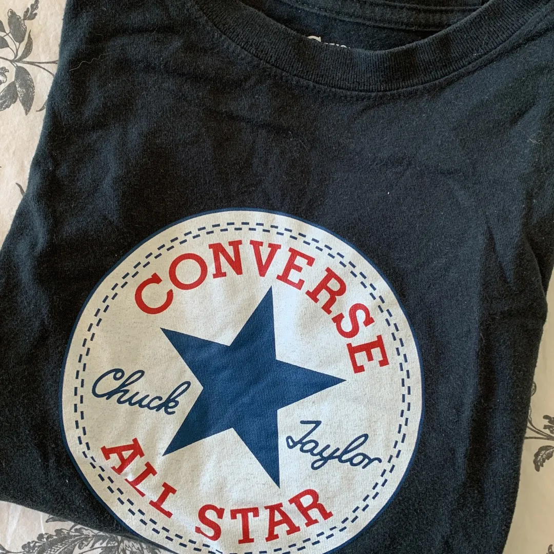 Converse T-shirt photo 1