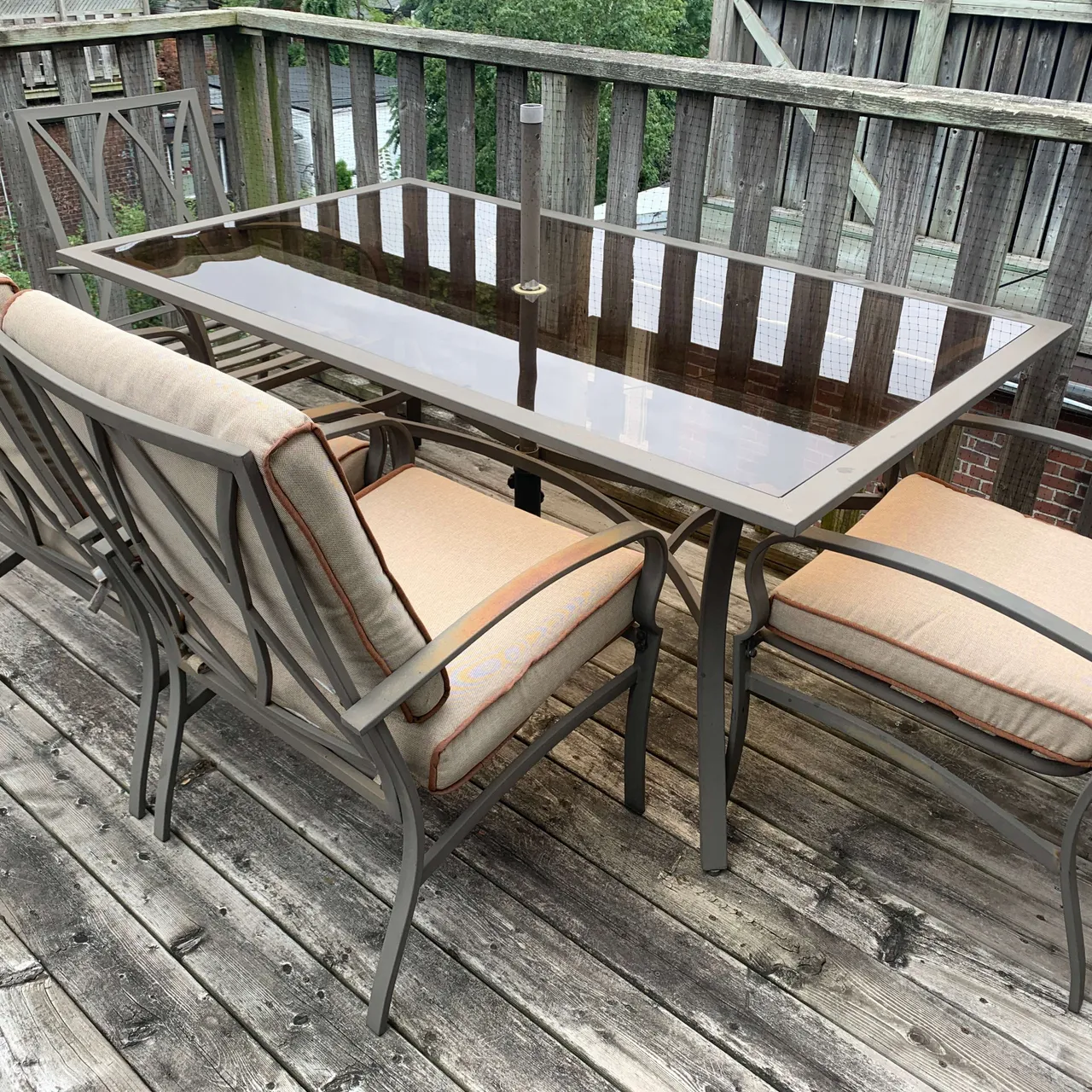 Patio dining set: table, 6 chairs, umbrella photo 4