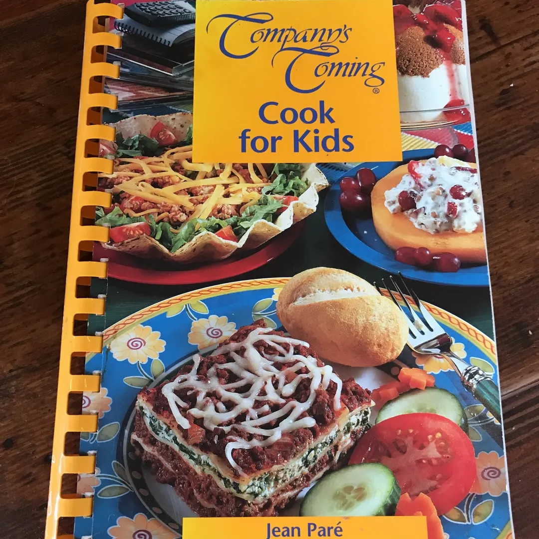 Kids Cookbook . photo 1