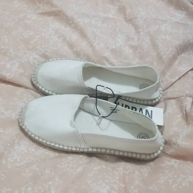 Urban Outfitters Espadrille Slip-Ons In White photo 3
