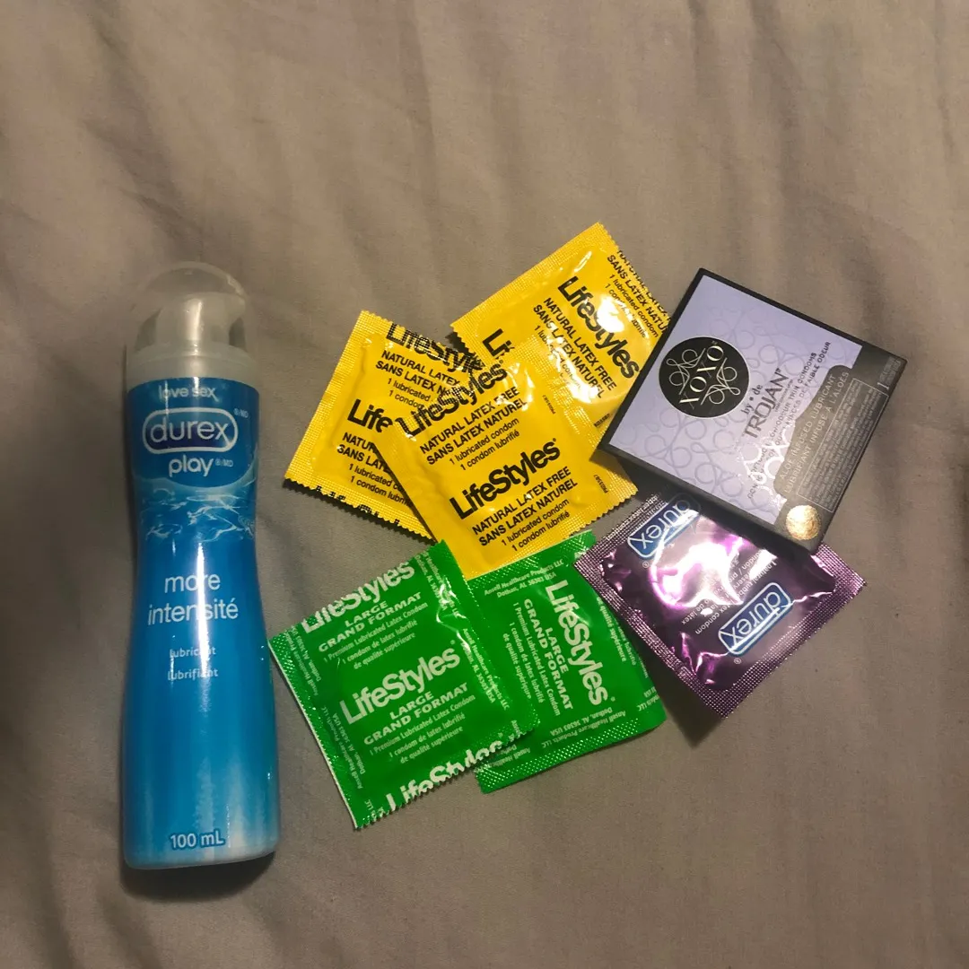 🌻 Condoms And Lube photo 1