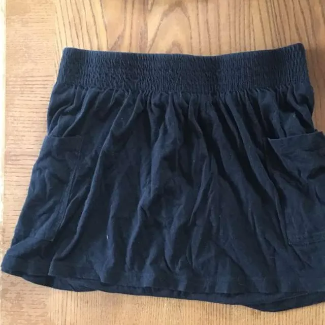 Black Mini Skirt With Pockets photo 1