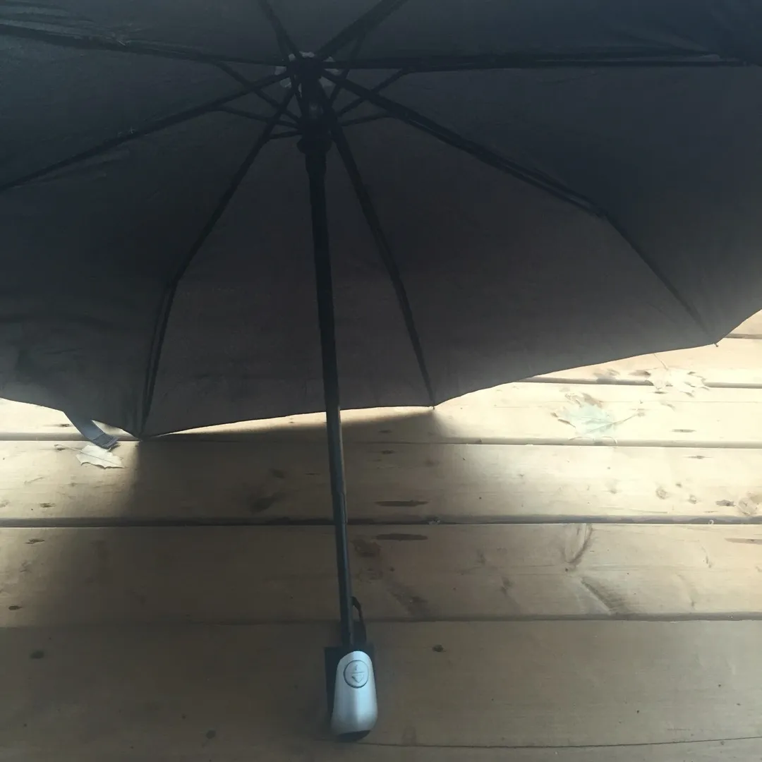 Black Umbrella photo 4