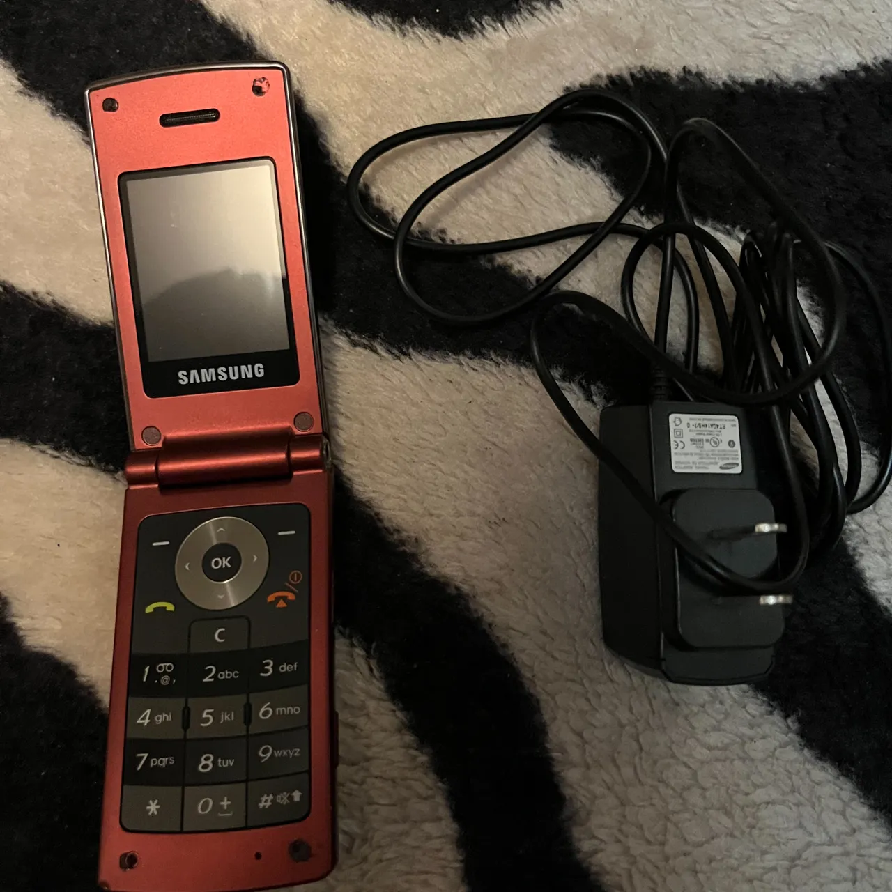 T-Mobile Samsung Flip Phone (Red) photo 1