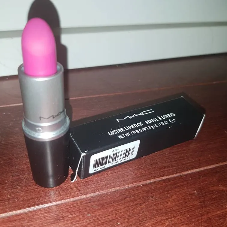 mac fuchsia matte lipstick photo 1