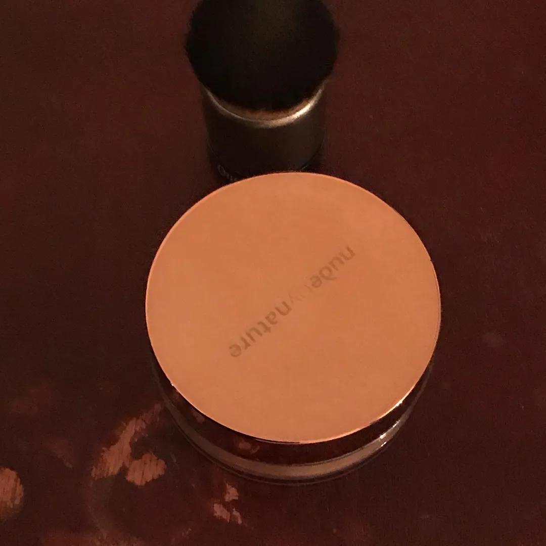 Nude By Nature Powder With A Nice Soft Brush photo 1