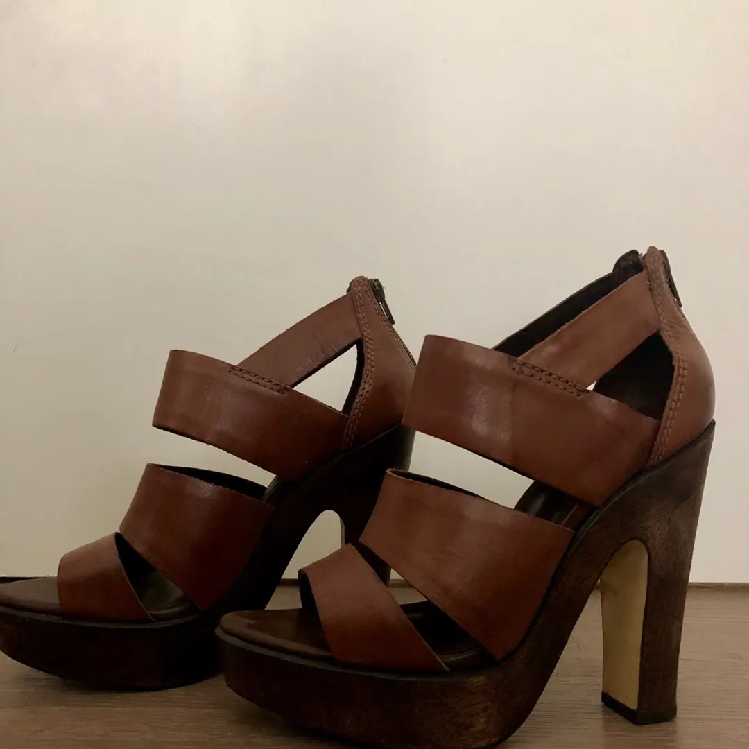Women’s Leather Aldo Chunky Heels Size 8 photo 1