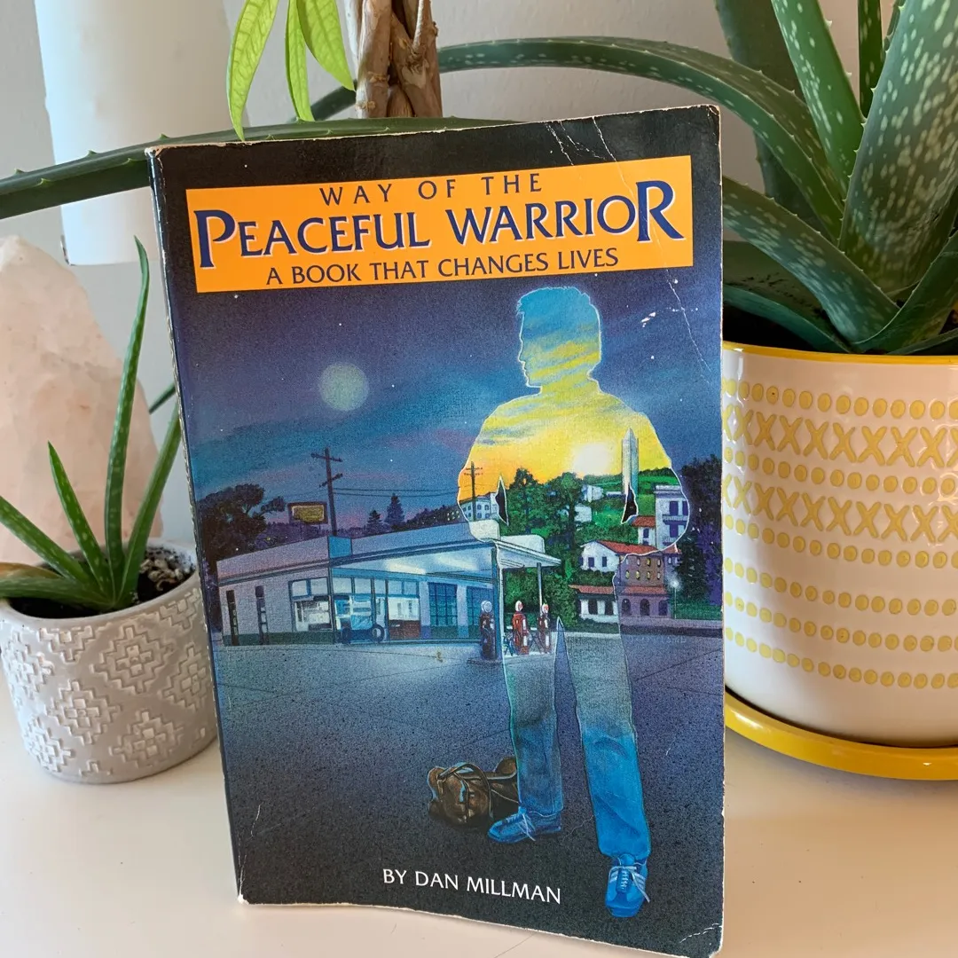 Way of the peaceful Warrior Book - Dan Millman photo 1