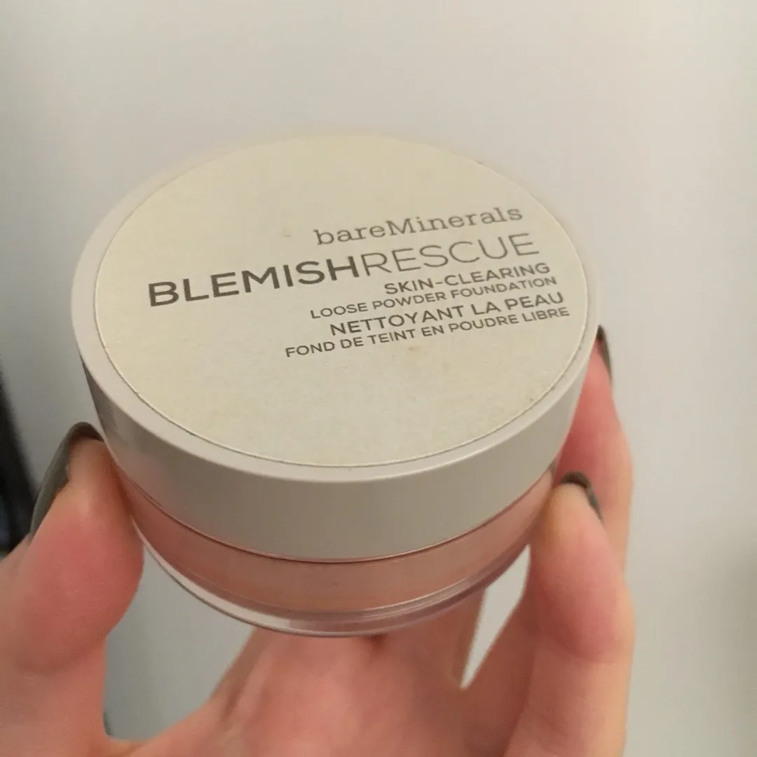 Bare minerals  - BLEMISH RESCUE Skin-Clearing Loose Powder Fo... photo 3
