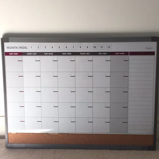 Magnetic White Board Calendar photo 1
