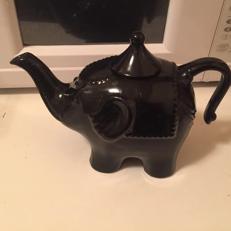 Cutest Elephant Teapot photo 1