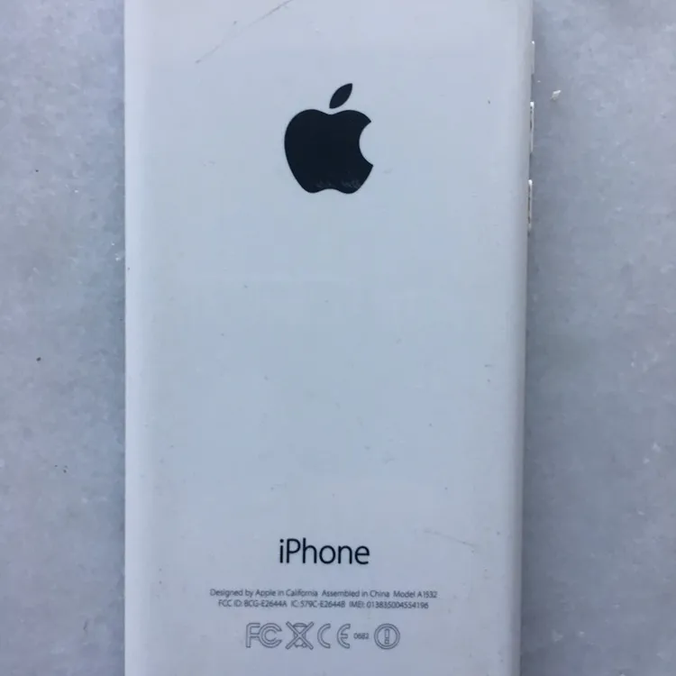 Smashed iPhone photo 3
