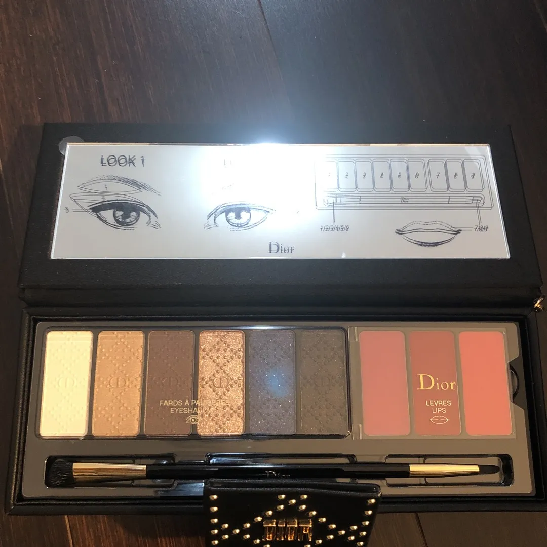 Dior Holiday Eye And Lip Palette photo 1
