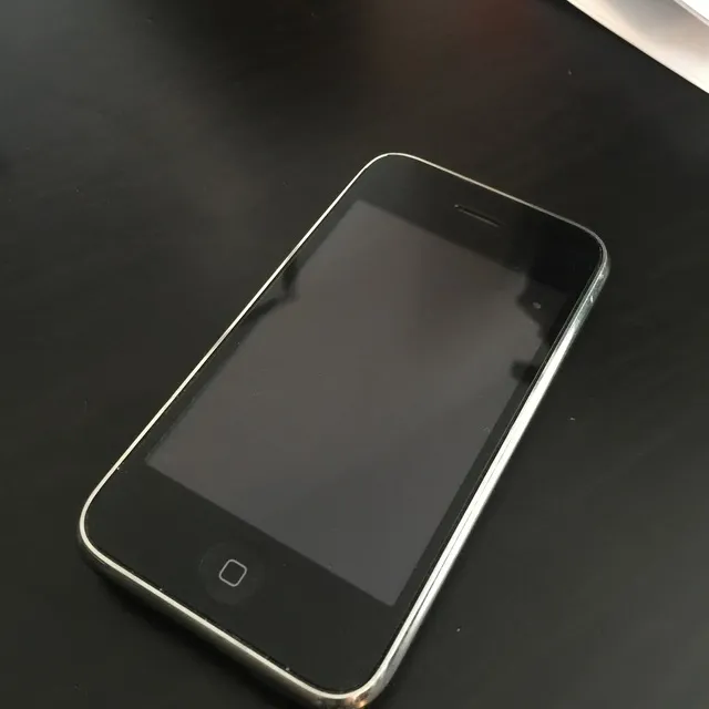iPhone 3G photo 1