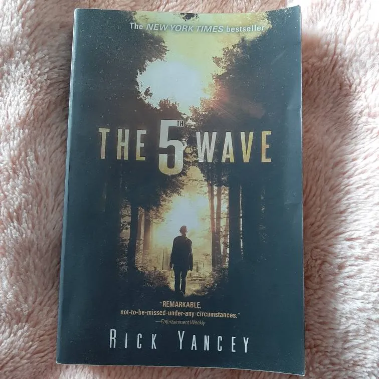 The 5th Wave photo 1