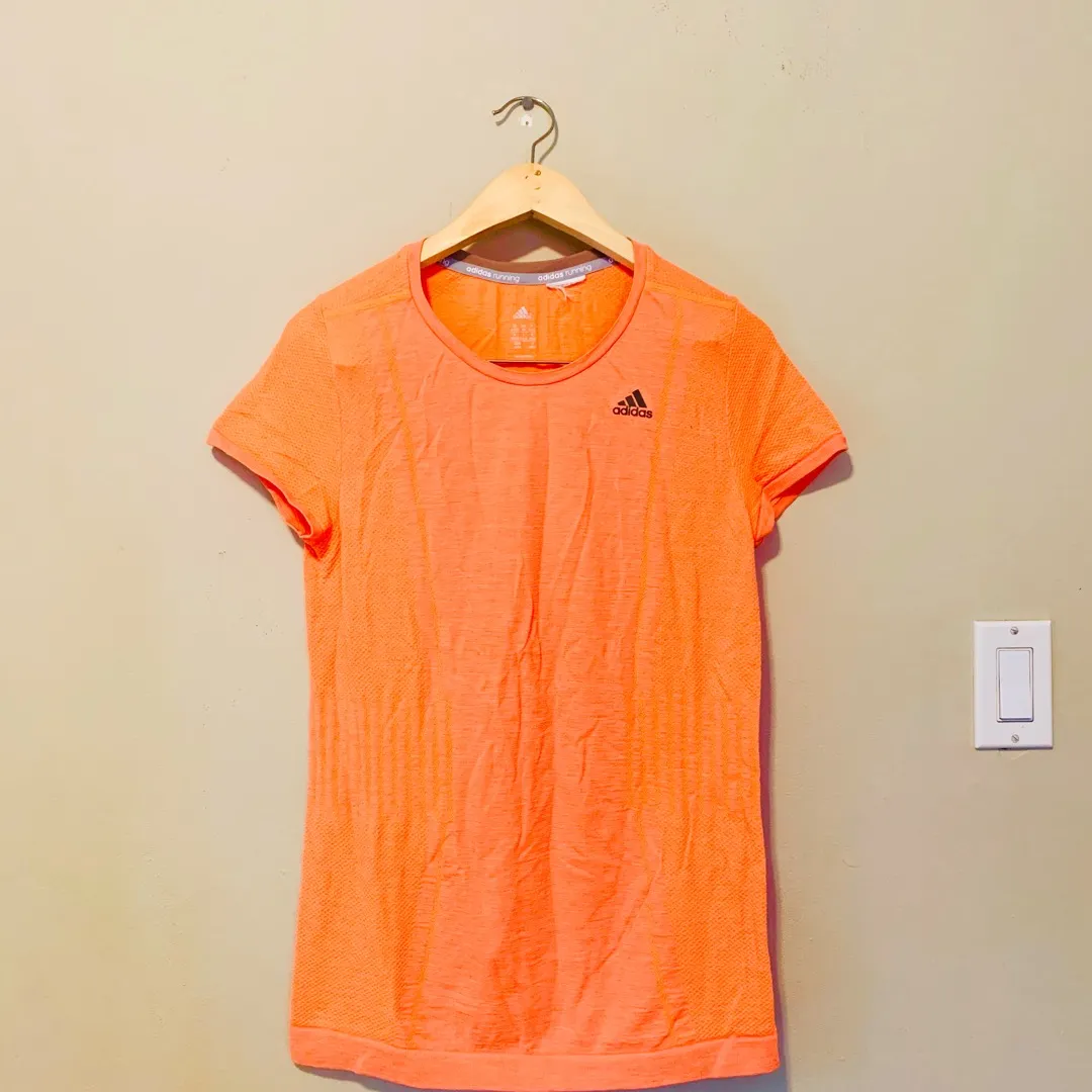Adidas Running T-shirt Size M photo 1