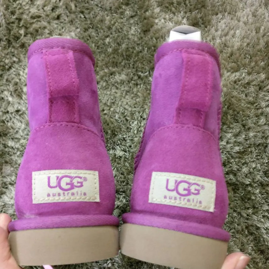 Brand New Short UGG Boots Size 5 photo 1