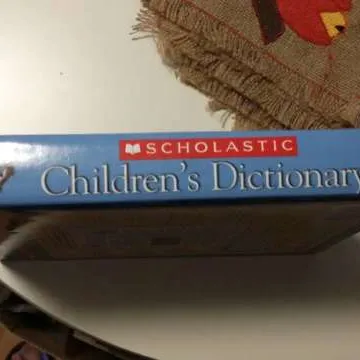 Scholastic Children's Dictionary photo 3