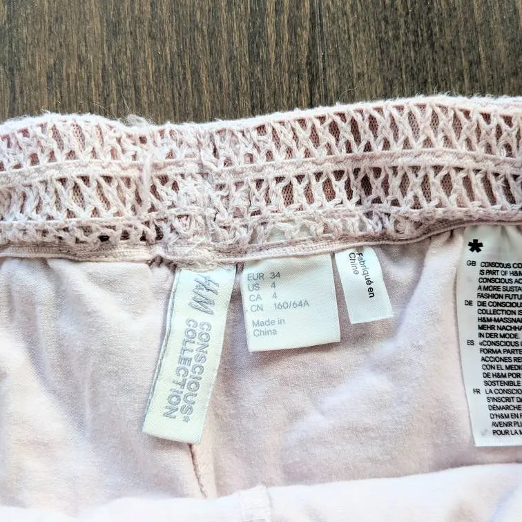 Light Pink Crochet Short Size 4 photo 3