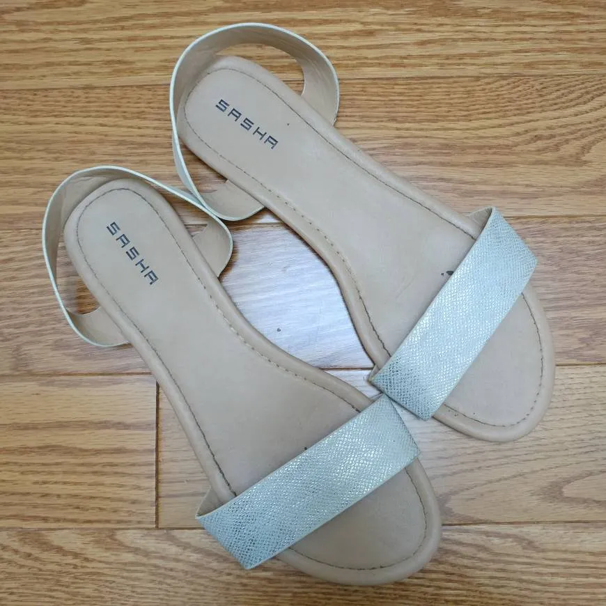 Size 10 Womens Sandals photo 1