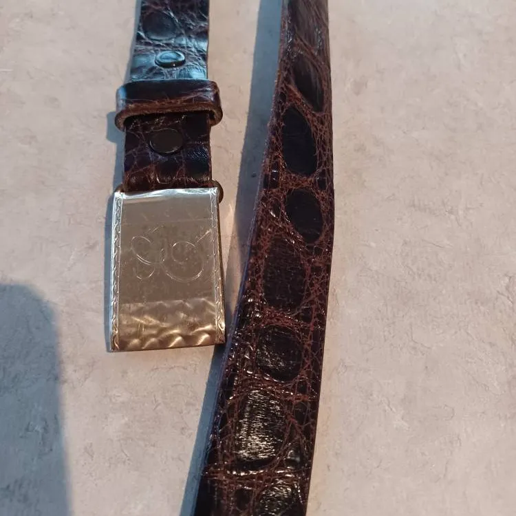 Vintage Leather Belt With Gold Buckle photo 1