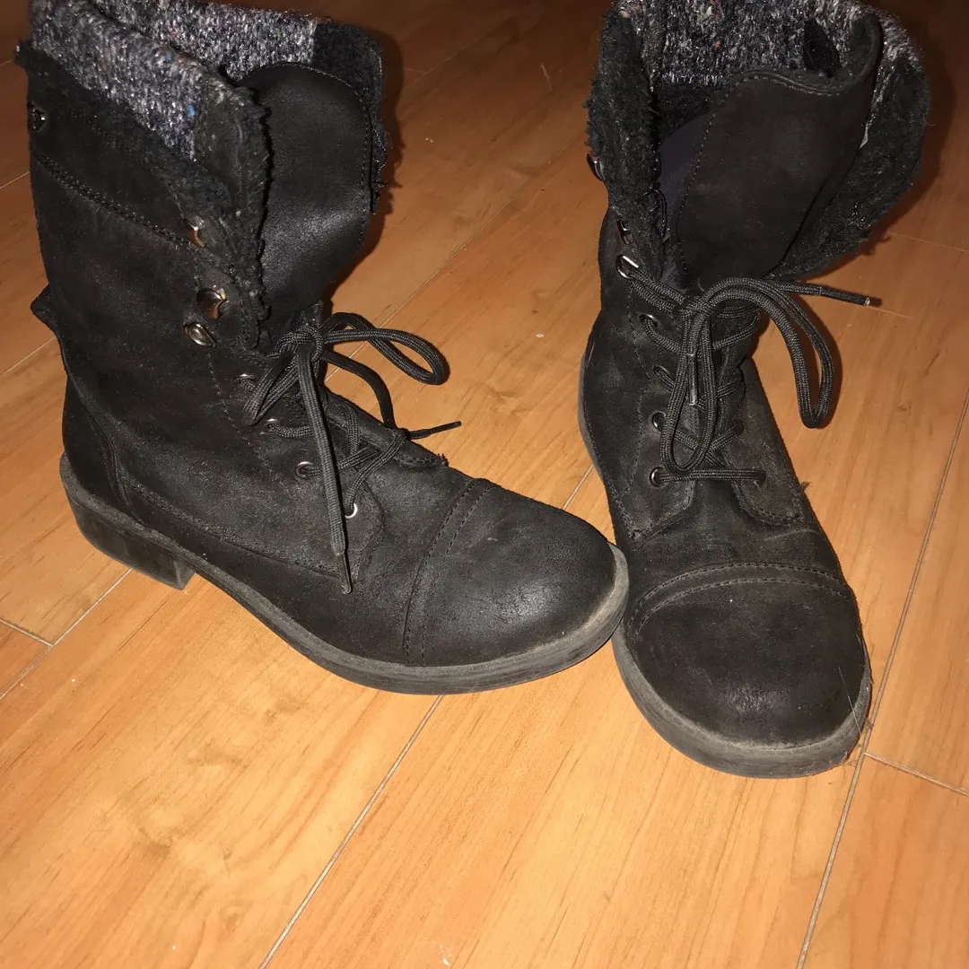 Roxy Lined Combat Boots photo 1