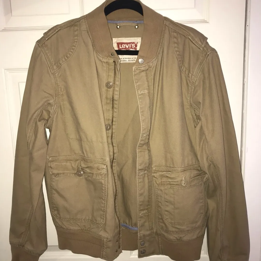 Levi’s Jacket In Beige Size Medium photo 3