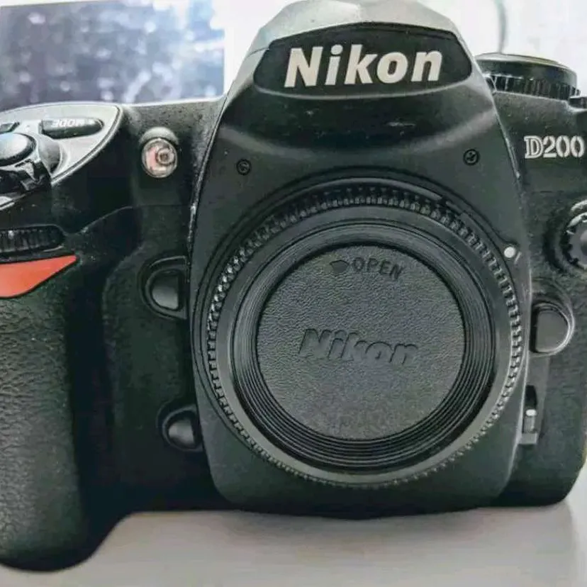 Nikon D200 DSLR (Body Only)(EUC - A+ condition) photo 3