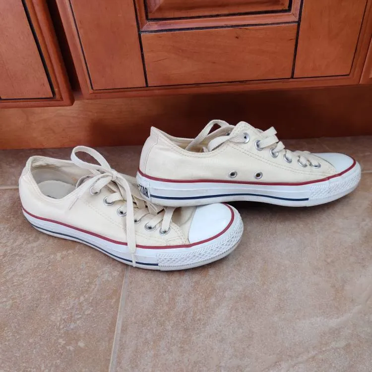 Converse Size US 7 (Natural Ivory) photo 1
