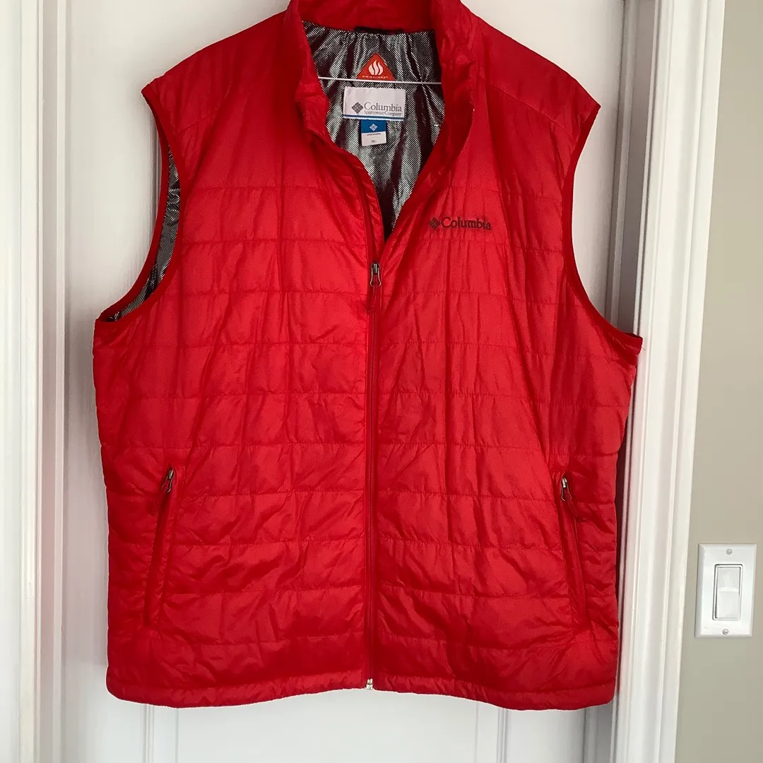 Columbia Insulated Down Filled Vest photo 1