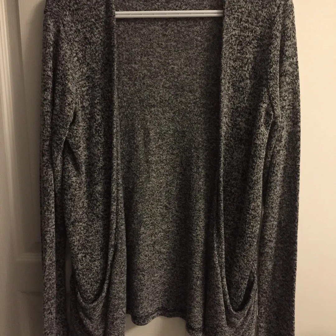 Oversized Grey/Black Knit Cardigan - Size L photo 1