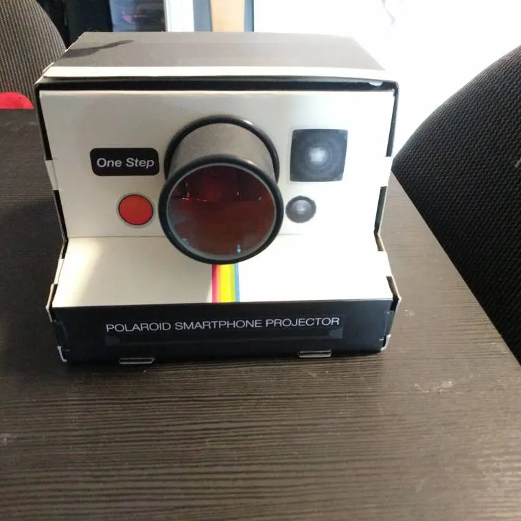 Poloroid Smartphone Projector photo 1