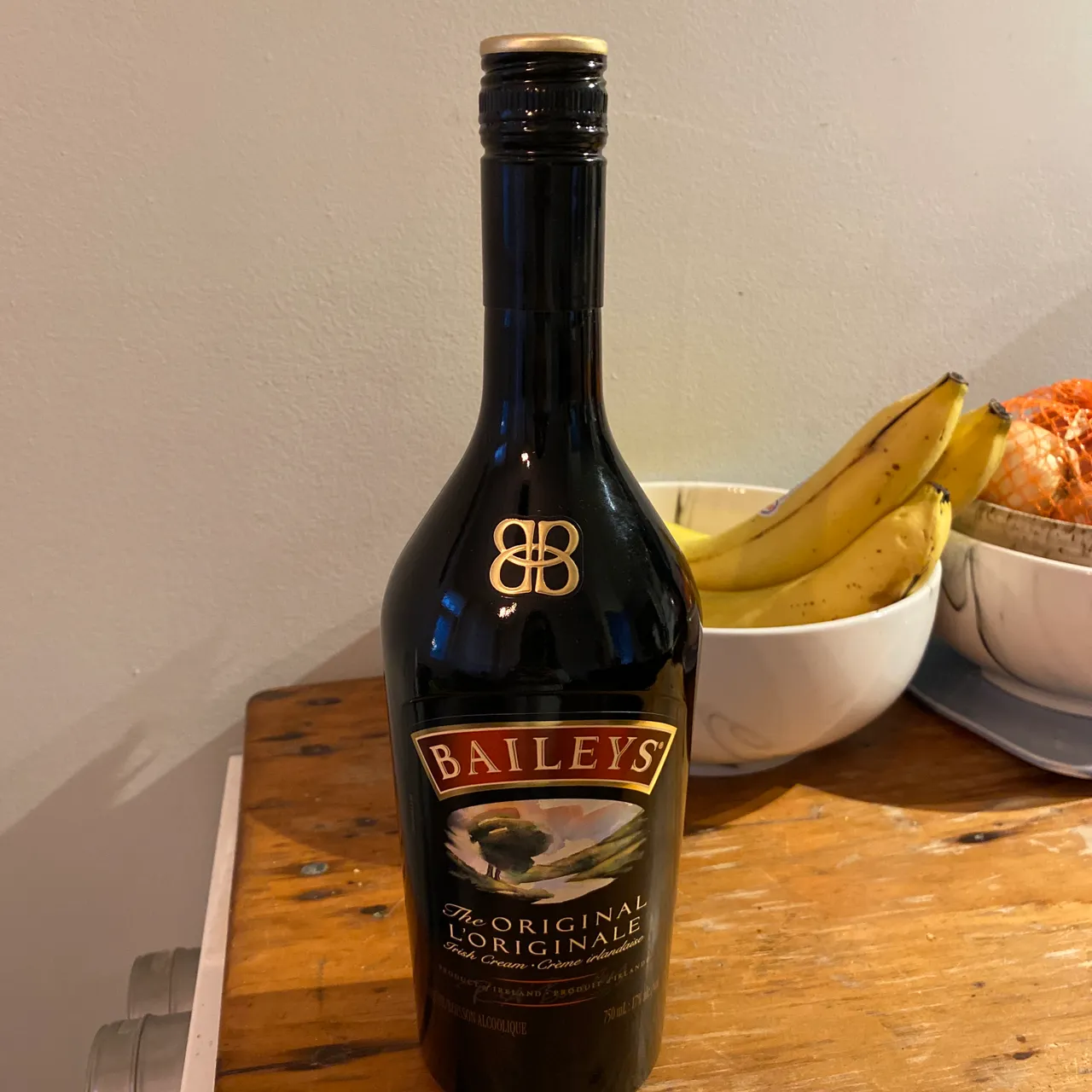 750ml bottle of Baileys photo 1