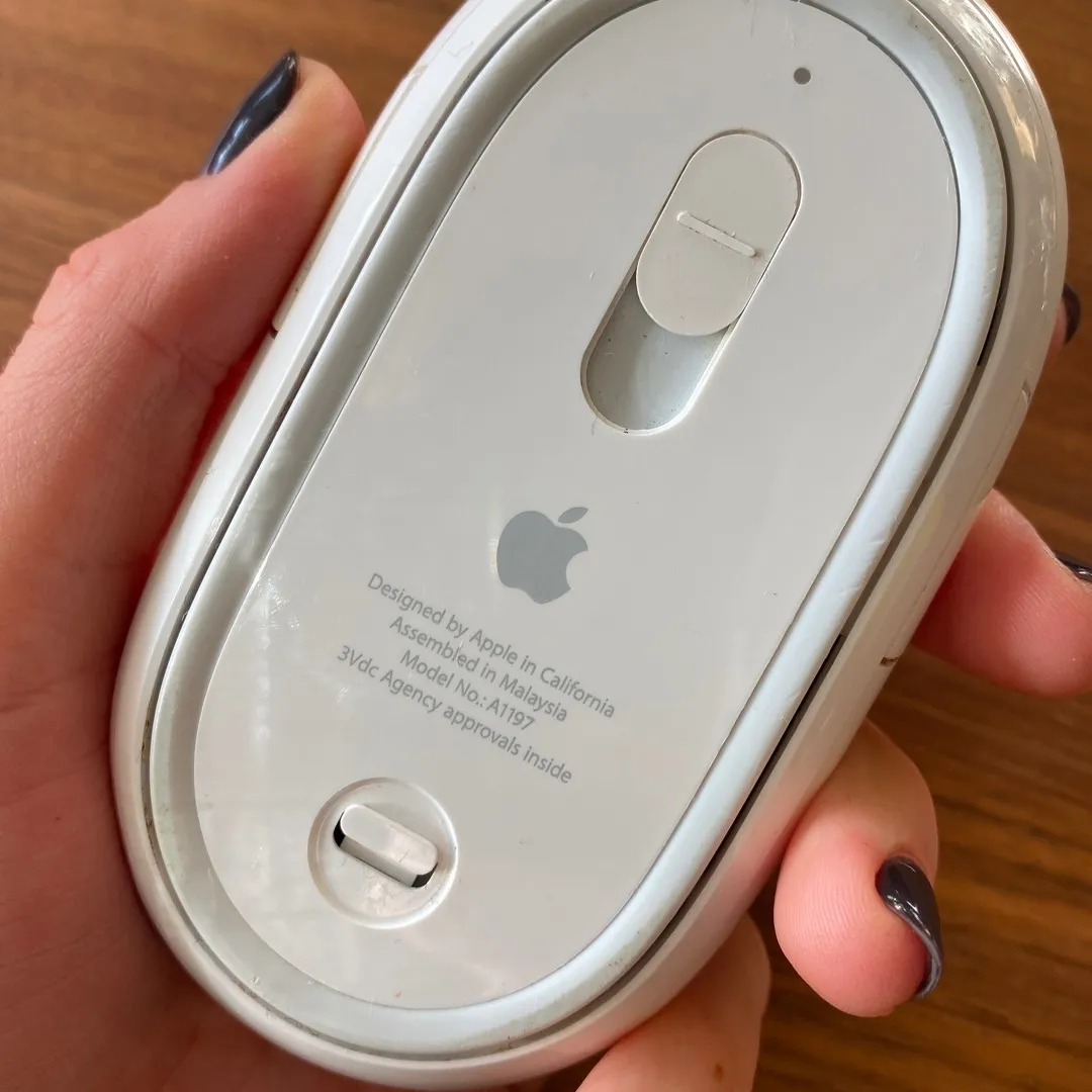 Apple Wireless Mouse photo 3