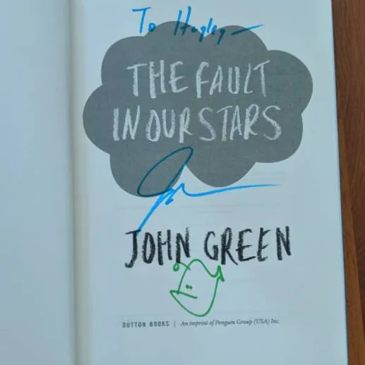 The Fault in Our Stars - Hardcover and Signed photo 1