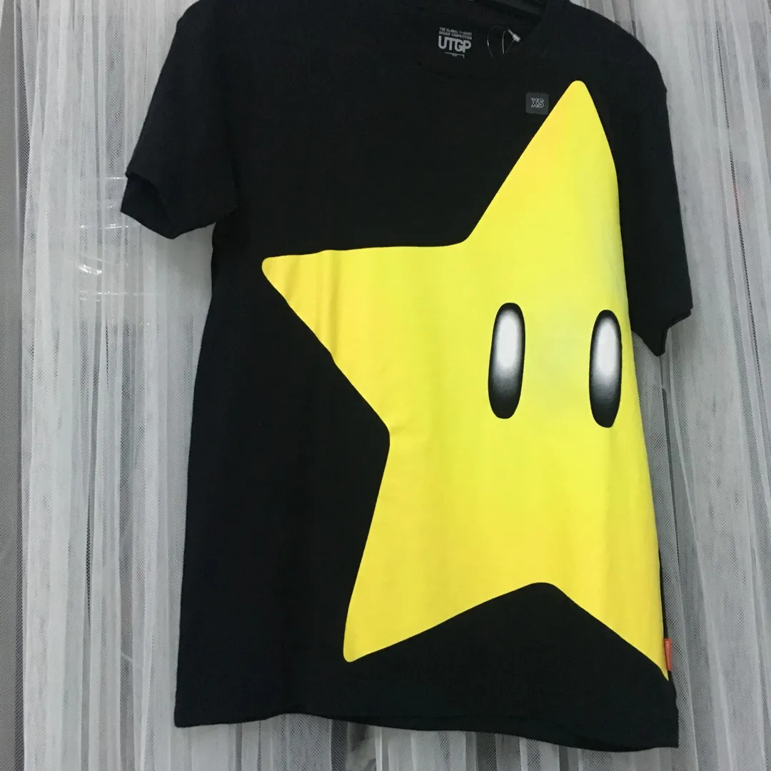 UNIQLO Nintendo Star T-shirt photo 1