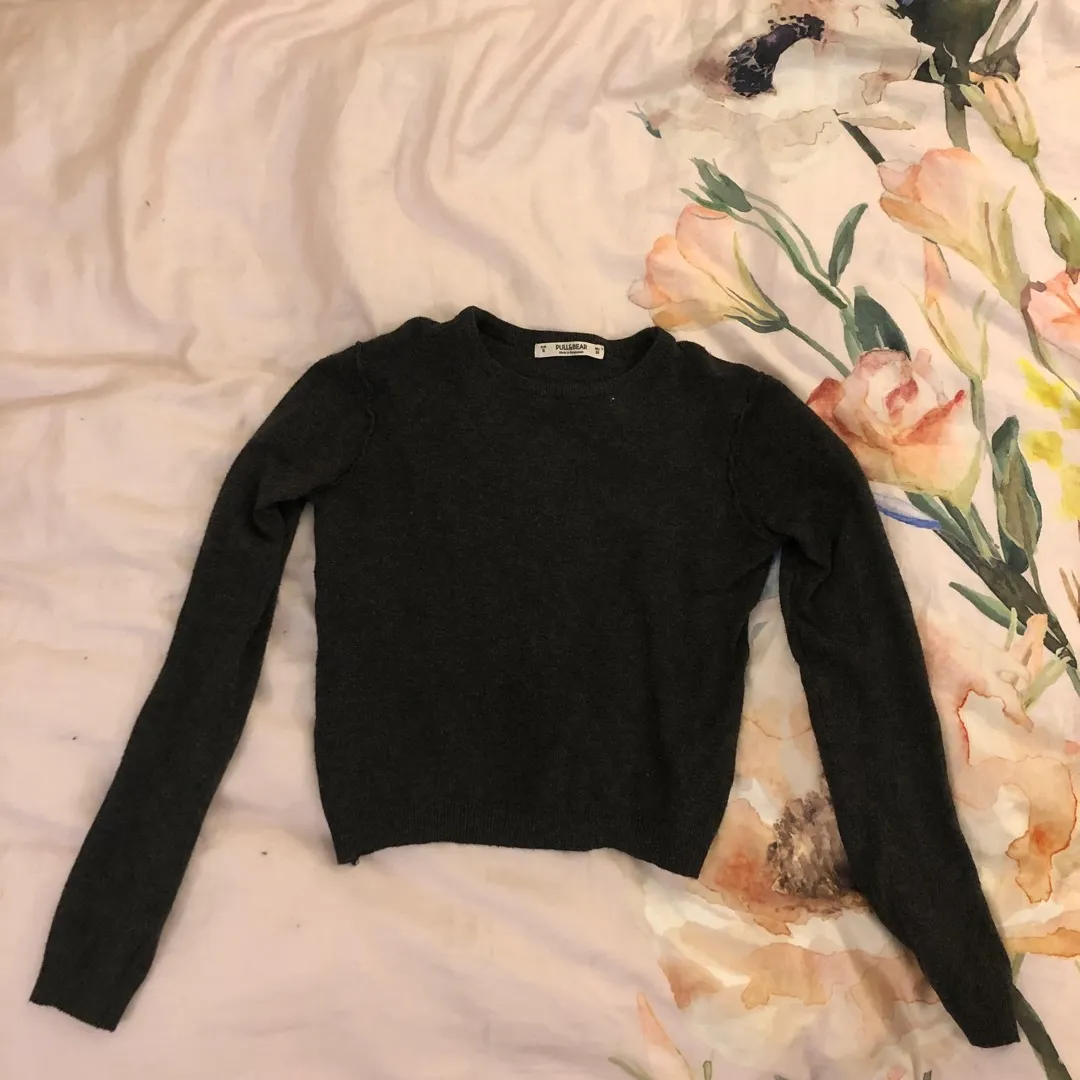 Pull & Bear Cropped Knit photo 1