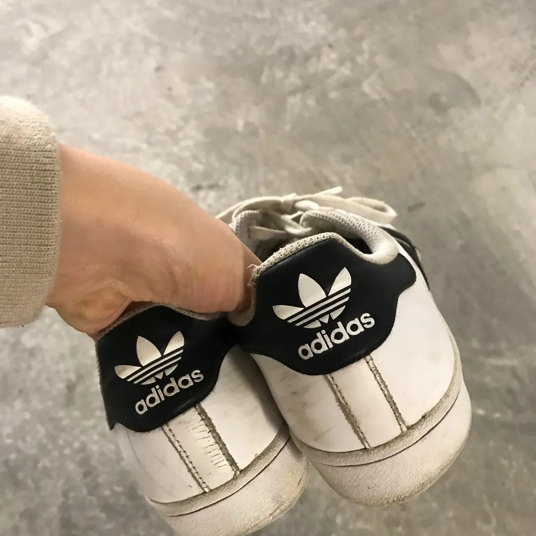 Adidas Size 10 photo 3