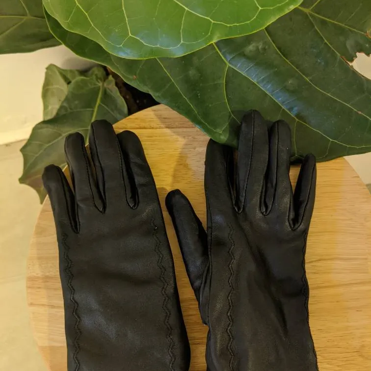 Black Leather Touch Screen Gloves photo 1