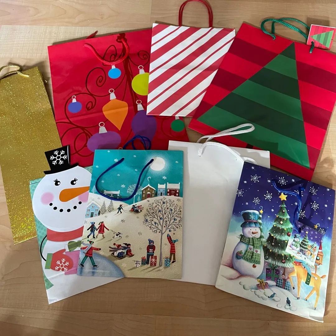 Christmas Gift Wrap Supplies photo 1