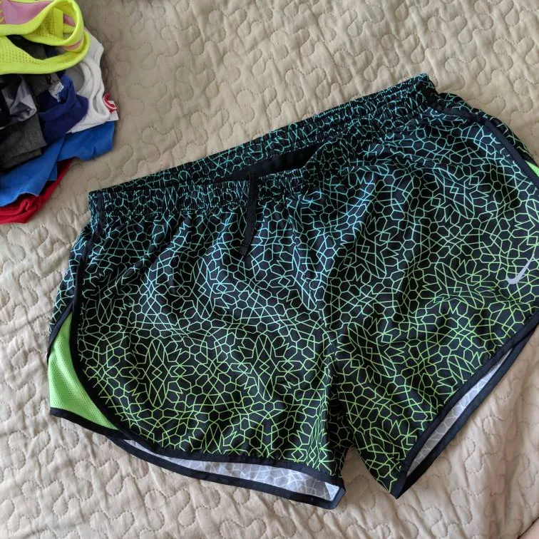 Dry Fit Shorts Size M (Women's) photo 1