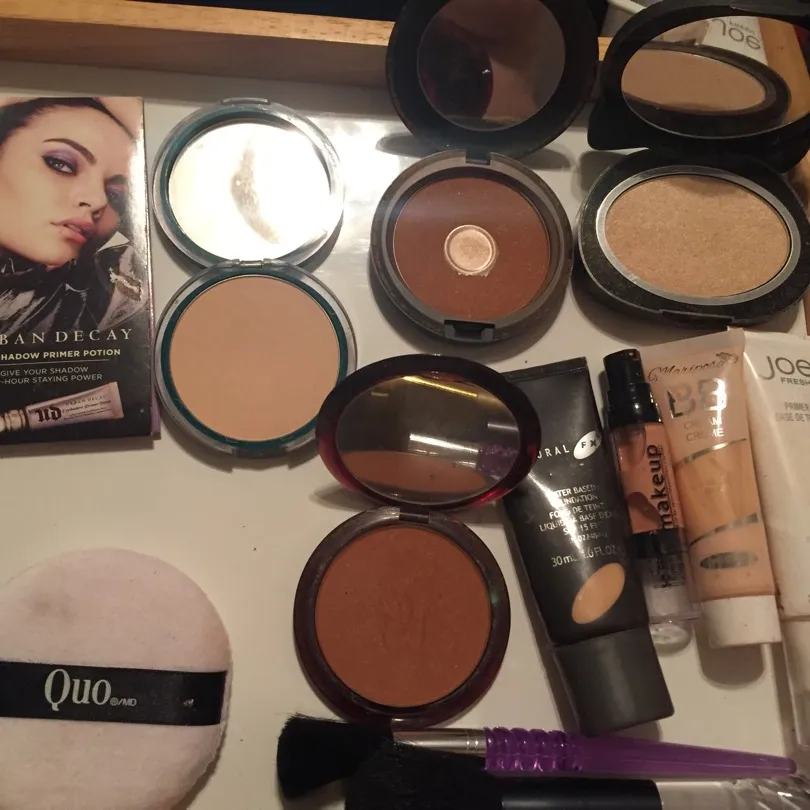 Make up bundle. Foundation, Cover Up, Primer, Bronzer, Eye Sh... photo 3