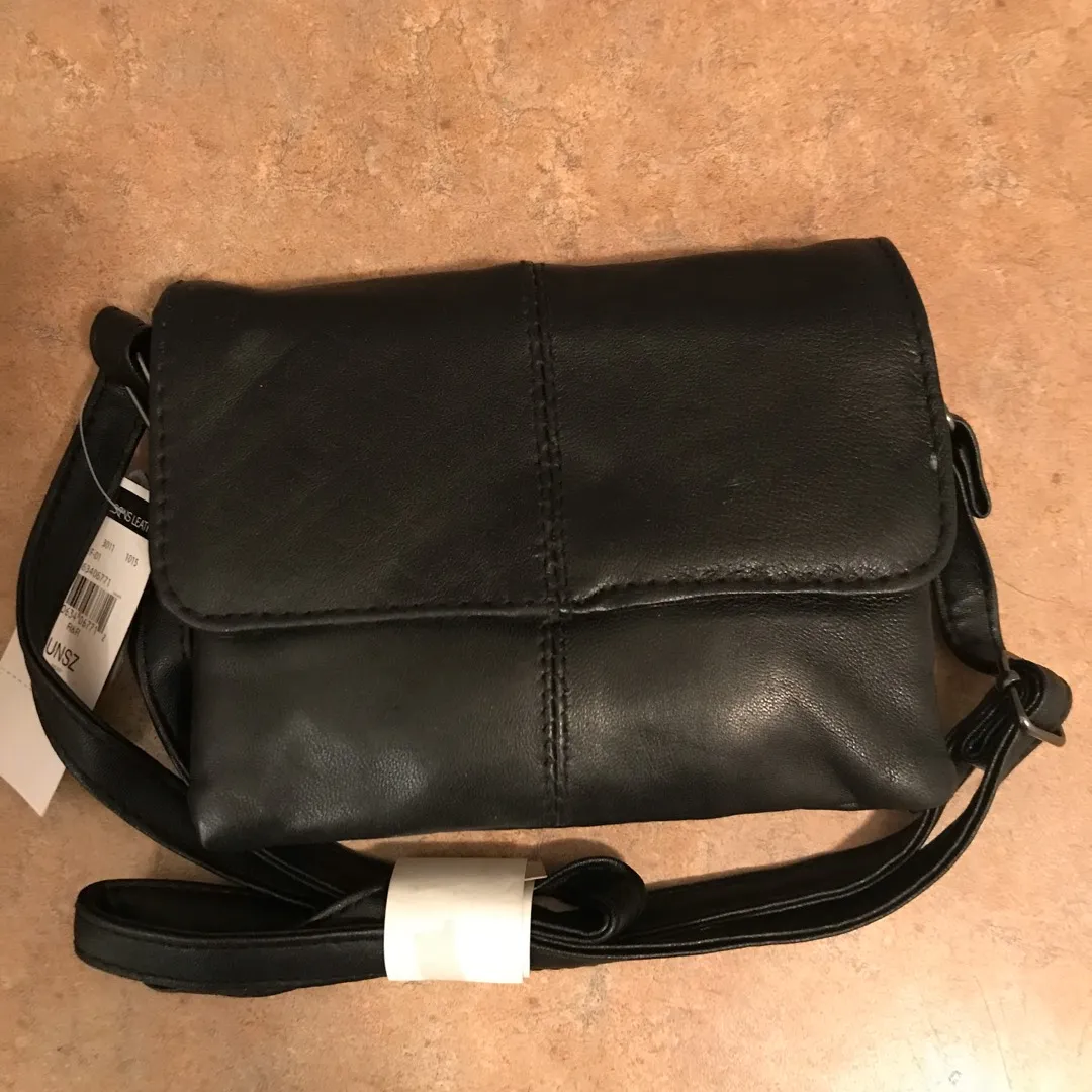 Smallish Black Leather Crossbody Bag Bnwt photo 1