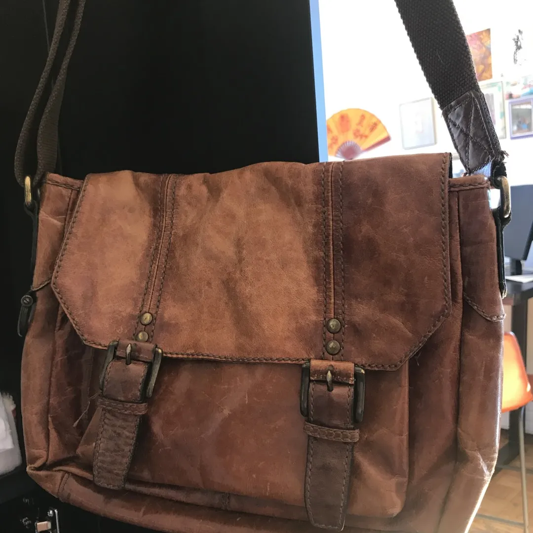 Leather Fossil Messenger Bag photo 1