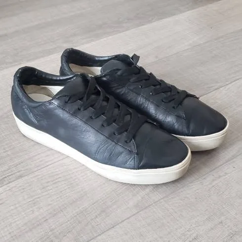 Black Leather Sneakers photo 1