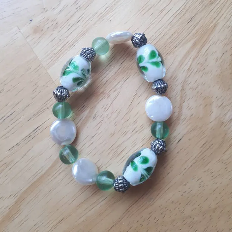 Green Beaded Bracelet photo 1