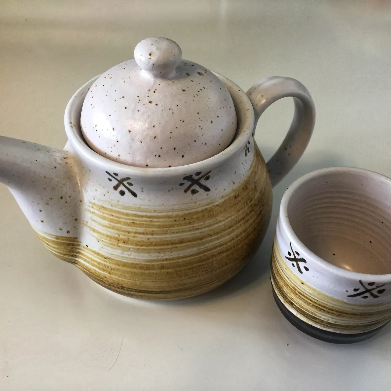 Cute Tea Set - Tea Pot + 4 Cups photo 1