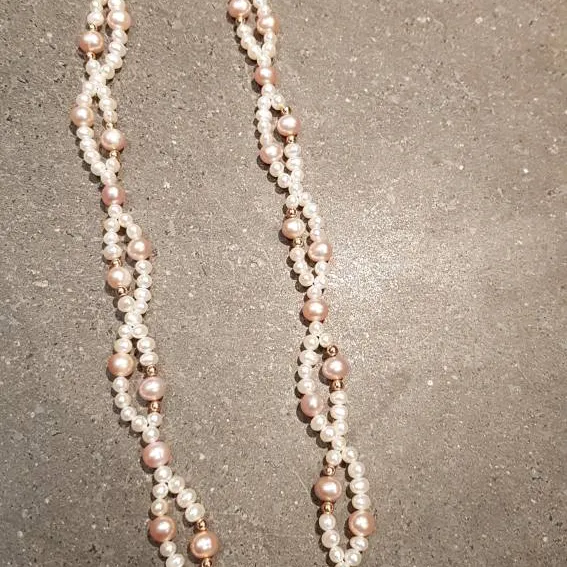 14K Gold Pearls Necklace photo 1