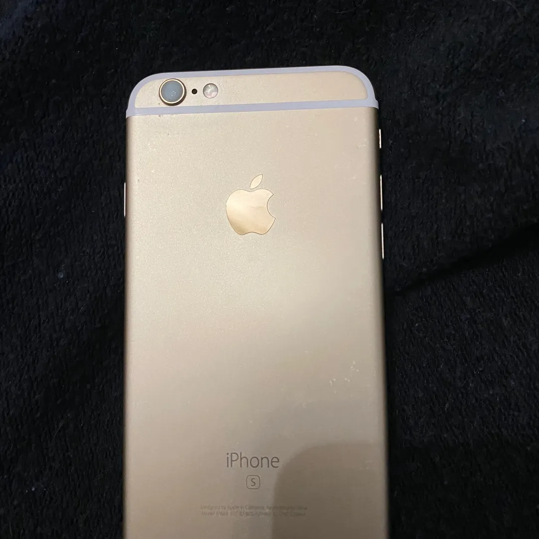 iPhone 6S 64GB / With New Headphones & Charger photo 3